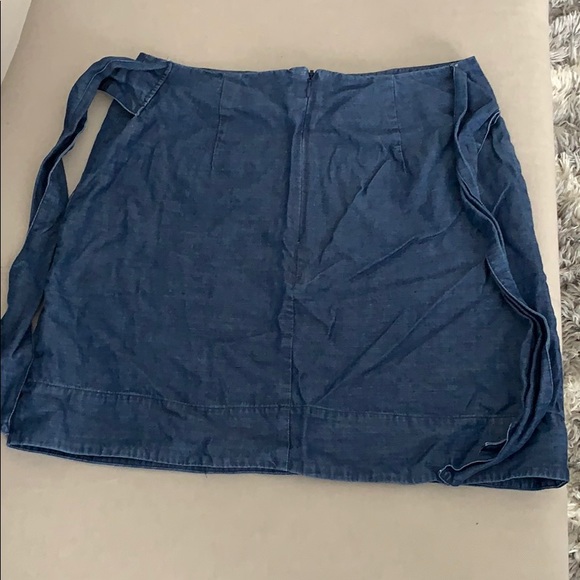 Cute mini spring/summer skirt - Picture 2 of 2